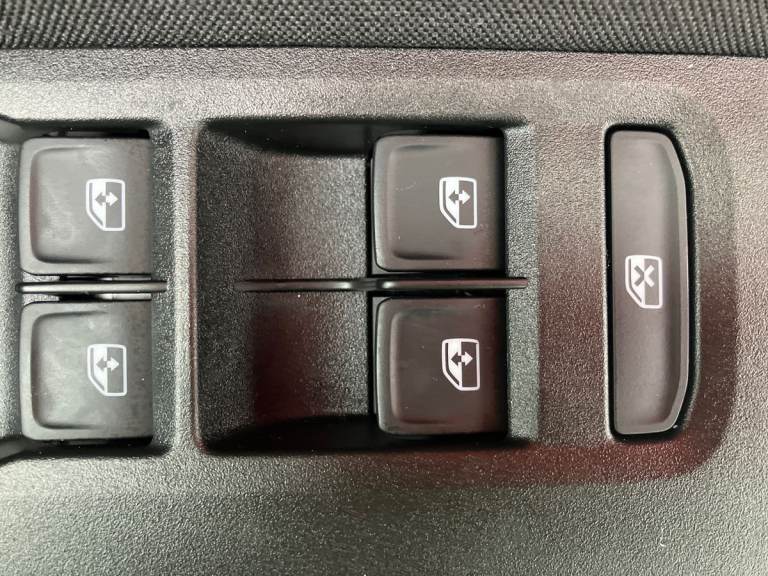 2025 SEAT Arona 1.0 TSI 115 FR Black Edition 5dr DSG Hatchback PETROL Automatic