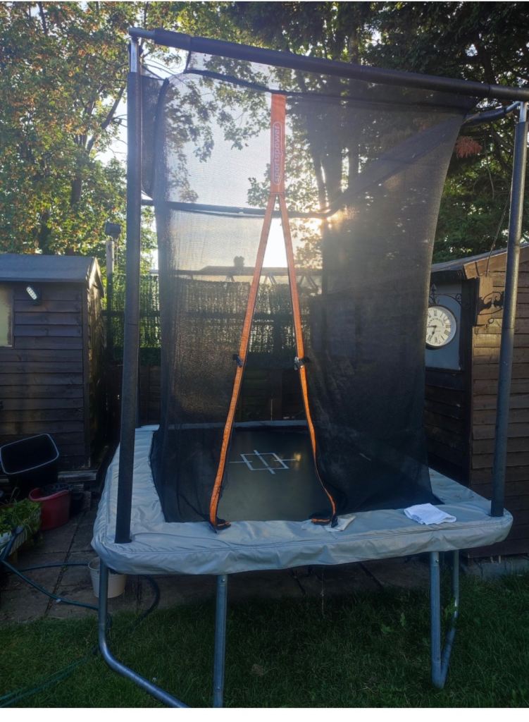  10ft x 8ft Rectangular Trampoline with Enclosure 