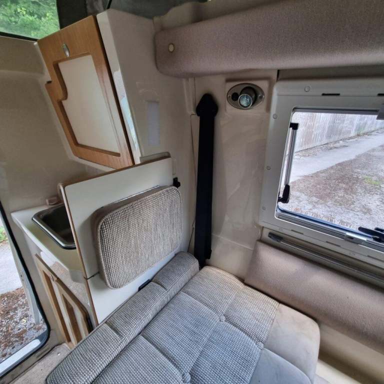 2012 Romahome R20 Jubilee 2 Berth 4 Belt End Kitchen Lounge Conversion Campervan