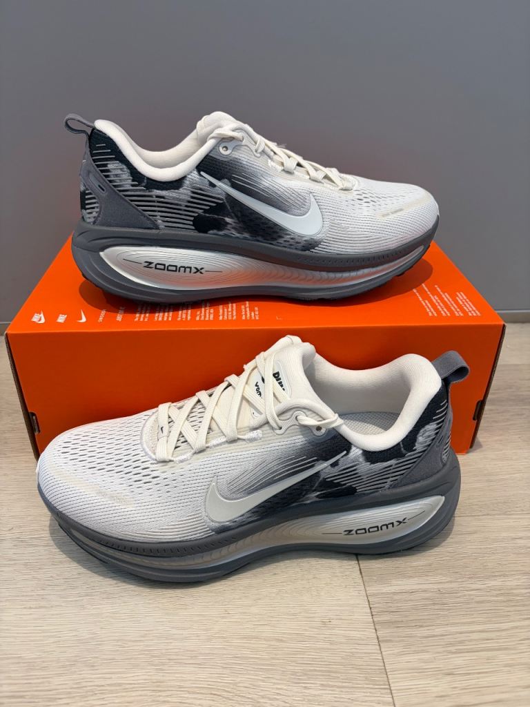 Nike Vomero 18 Running Shoe - Uk Size 6 - Brand New - Black/White/Grey