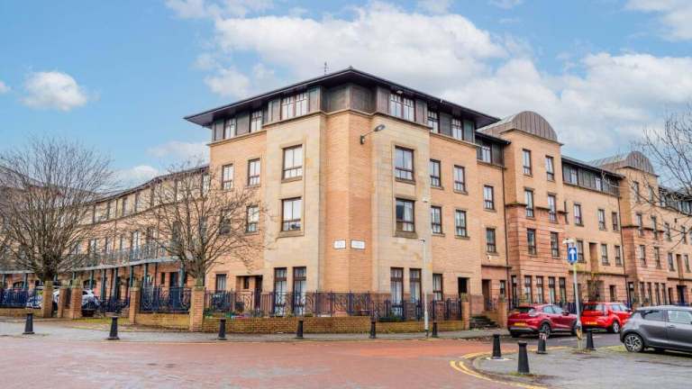 Room – All Bills Included – 5 Min Walk to City Centre