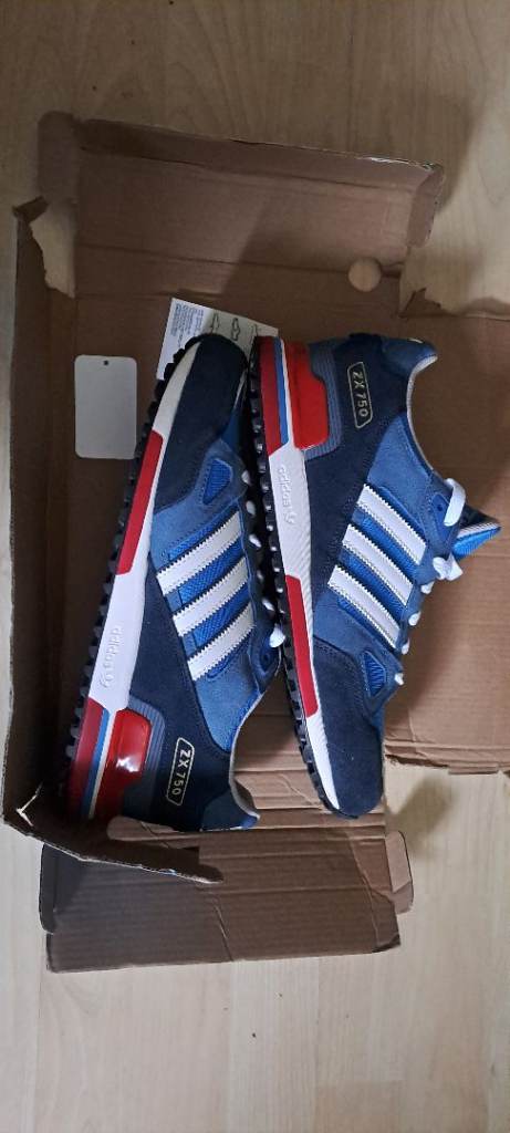 Size 10 adidas zx 750