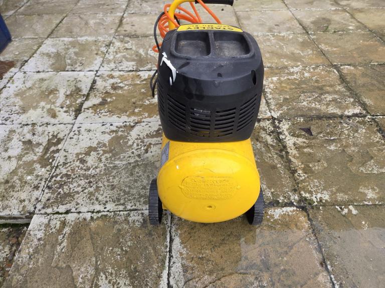 Stanley D200/8/24 Air Compressor