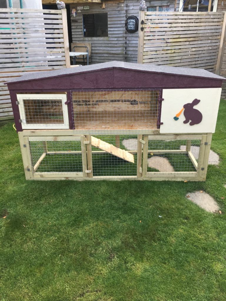 Rabbit/Guinea pig hutch large 1.7m