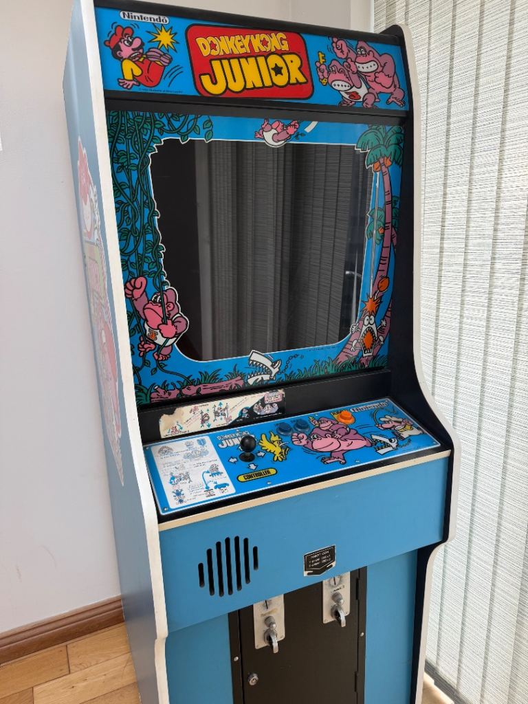Donkey Kong Junior Arcade Machine (1982) – Nintendo, Good Condition