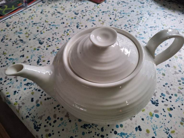 Sophie Conran Portmeirion  Teapot
