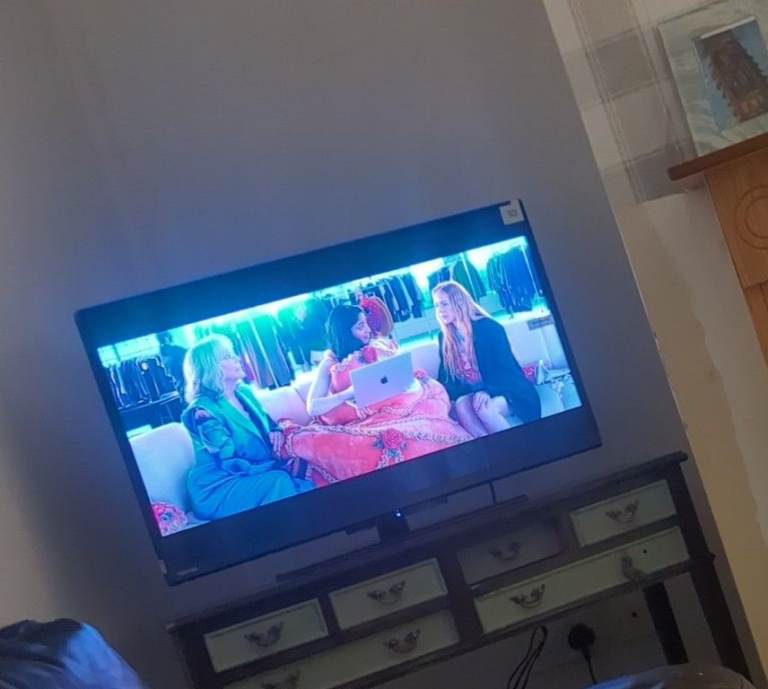 Toshiba 32 inch smart TV brand new 