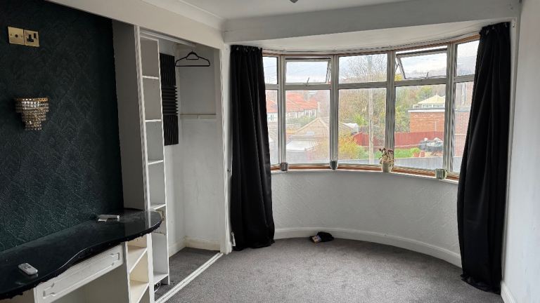 Room avaiulable in Brighton