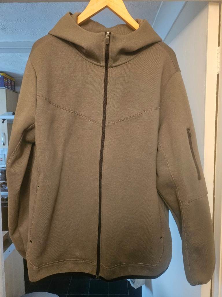 Primark Men's Green Zip-Up Hoodie 2XL – Good Condition