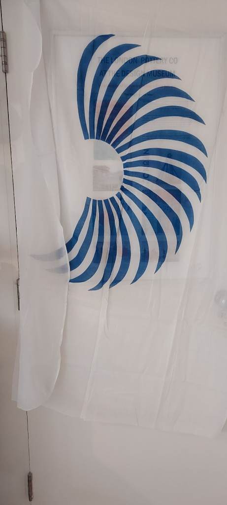 LONG NET CURTAIN WITH MOTIF