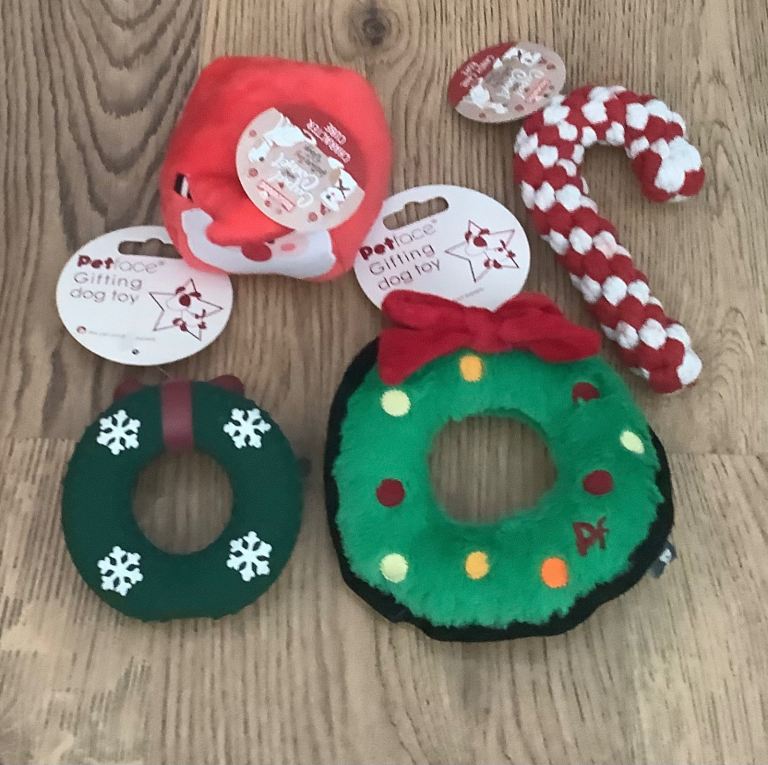 4 Christmas dog toys 
