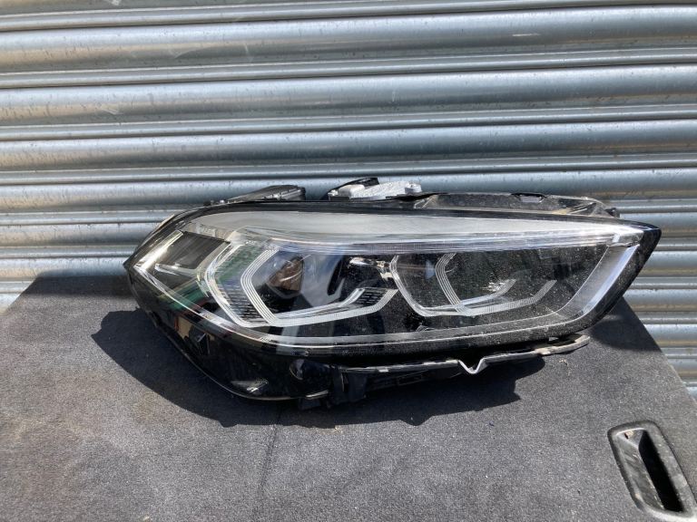 BMW F40 O/S LED ADAPTIVE HEADLIGHT 