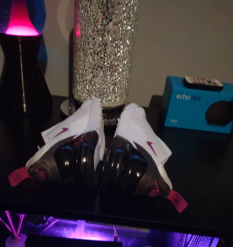 Girls air max70's(2)