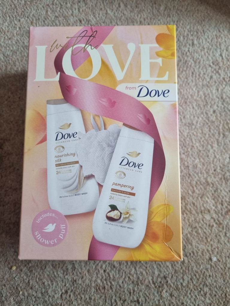 New Dove Gift Set with Body Wash and Shower Puff