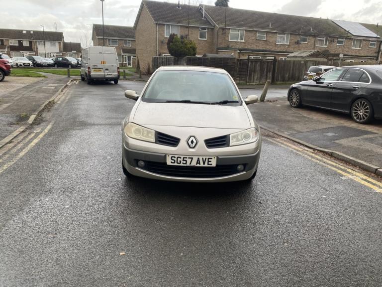 2007 Renault Megane 1.6 VVT Dynamique 5dr Auto HATCHBACK Petrol Automatic