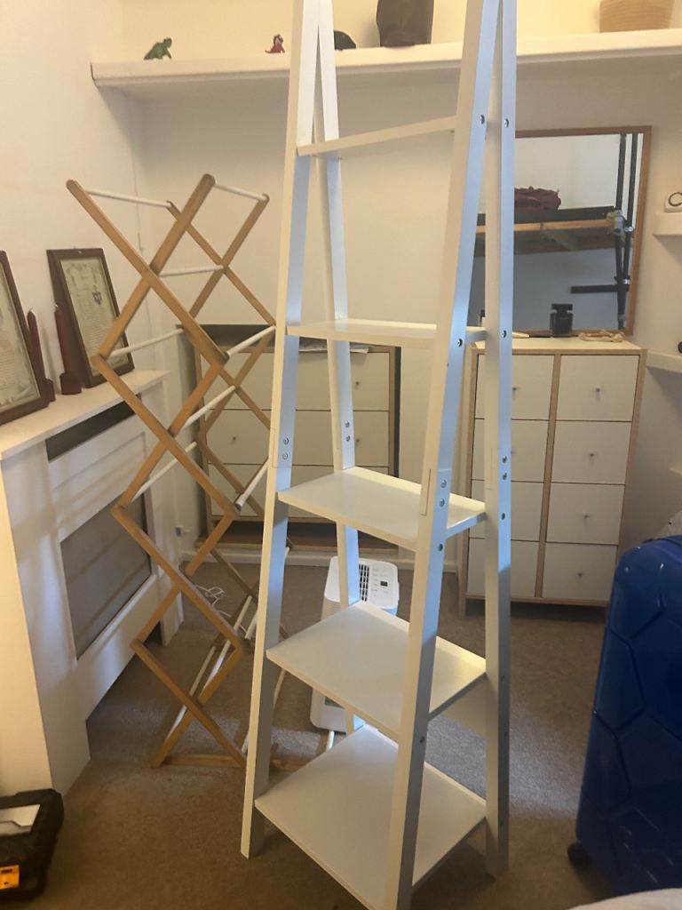 White Ladder Bookshelf – Good Condition