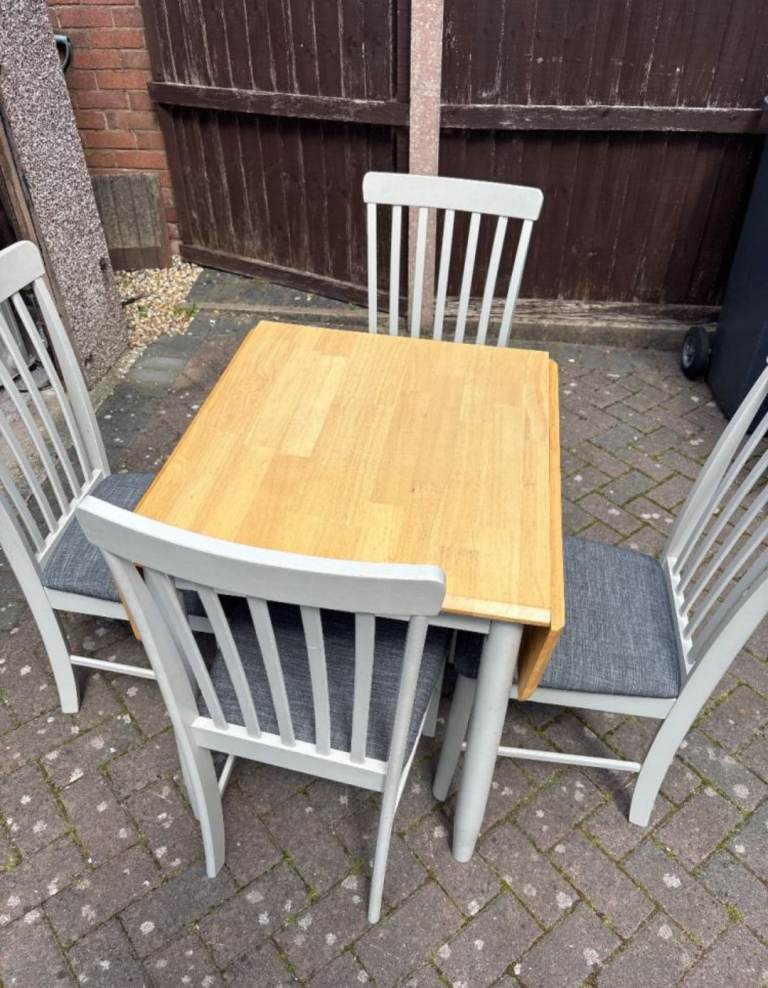 Dinning Table n 4Chairs 