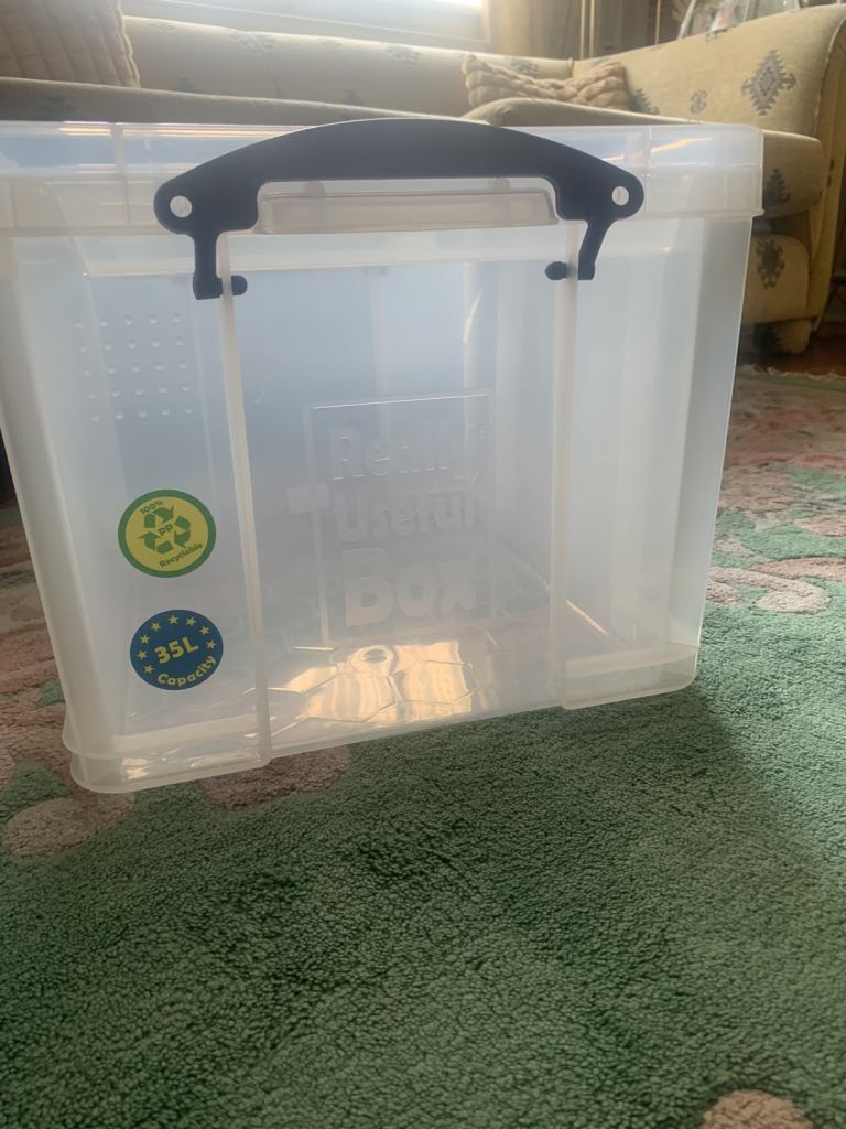 Storage box