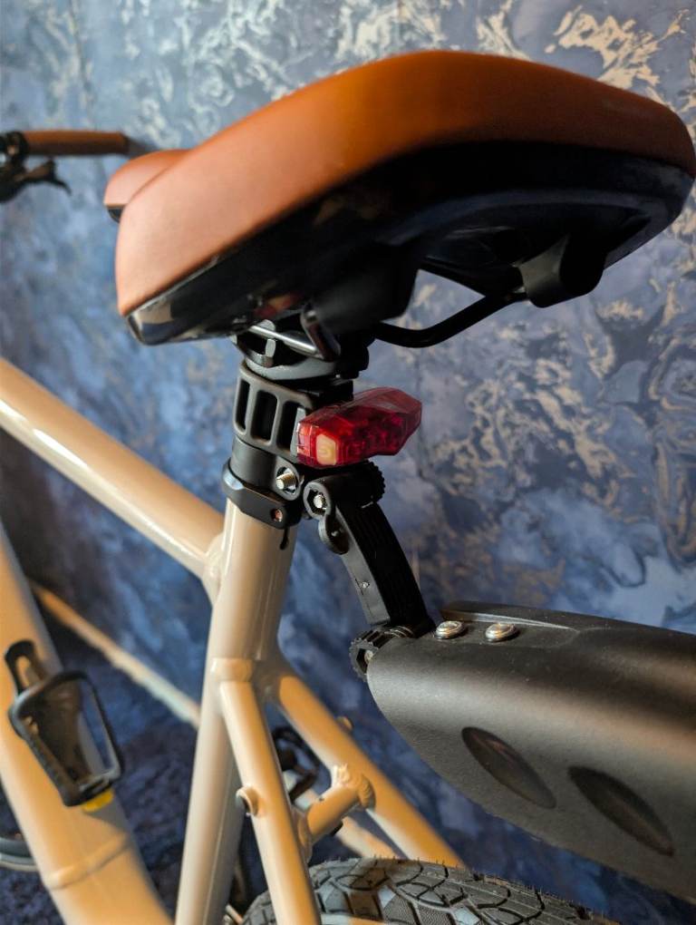 Electric e bike momentum by giant 