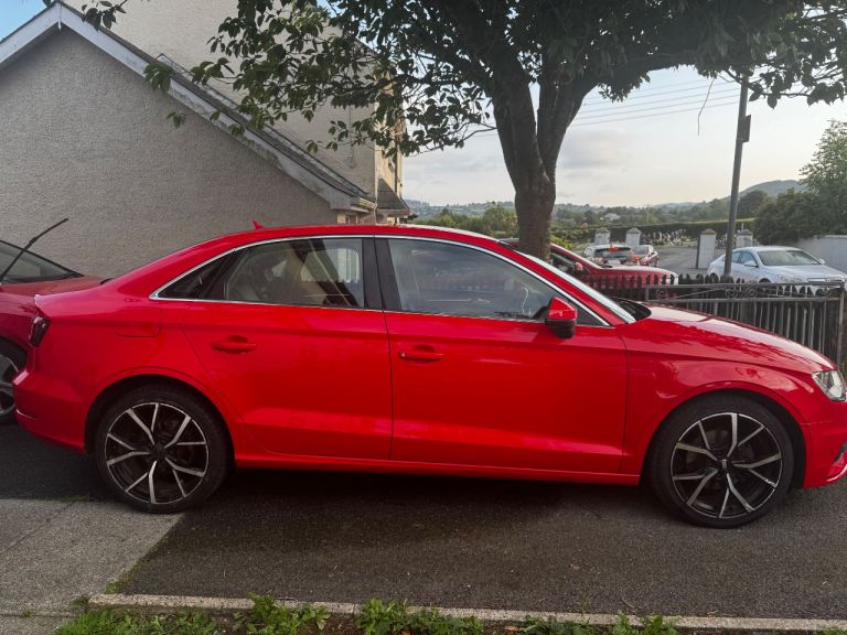 Audi, A3, Saloon, 2015, Semi-Auto, 1598 (cc), 4 doors