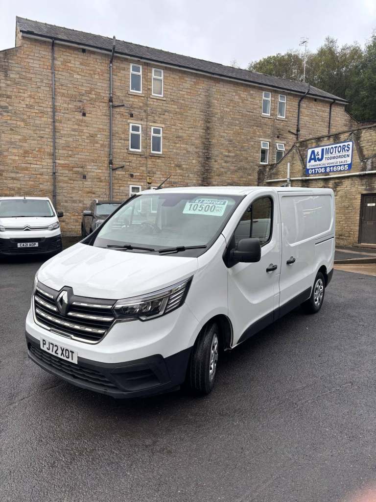 2022 Renault Trafic SL28 Blue dCi 130 Business+ Van, WITH ONLY ONE OWNER! PANEL VAN Diesel Manual