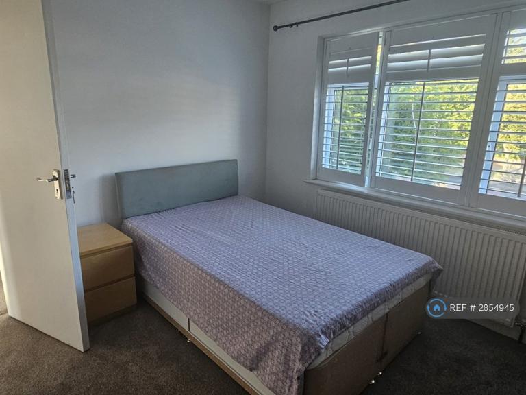 5 bedroom house in Manor Farm Road, Wembley, HA0 (5 bed) (#2854945)