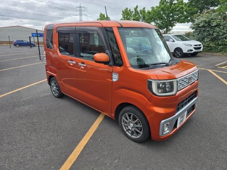 Daihatsu Wake Micro Camper