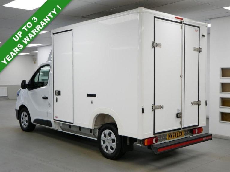 74 RENAULT TRUCKS TRAFIC 2.0 BLUEDCI 150 BHP LONG RED EDITION REFRIGERATED