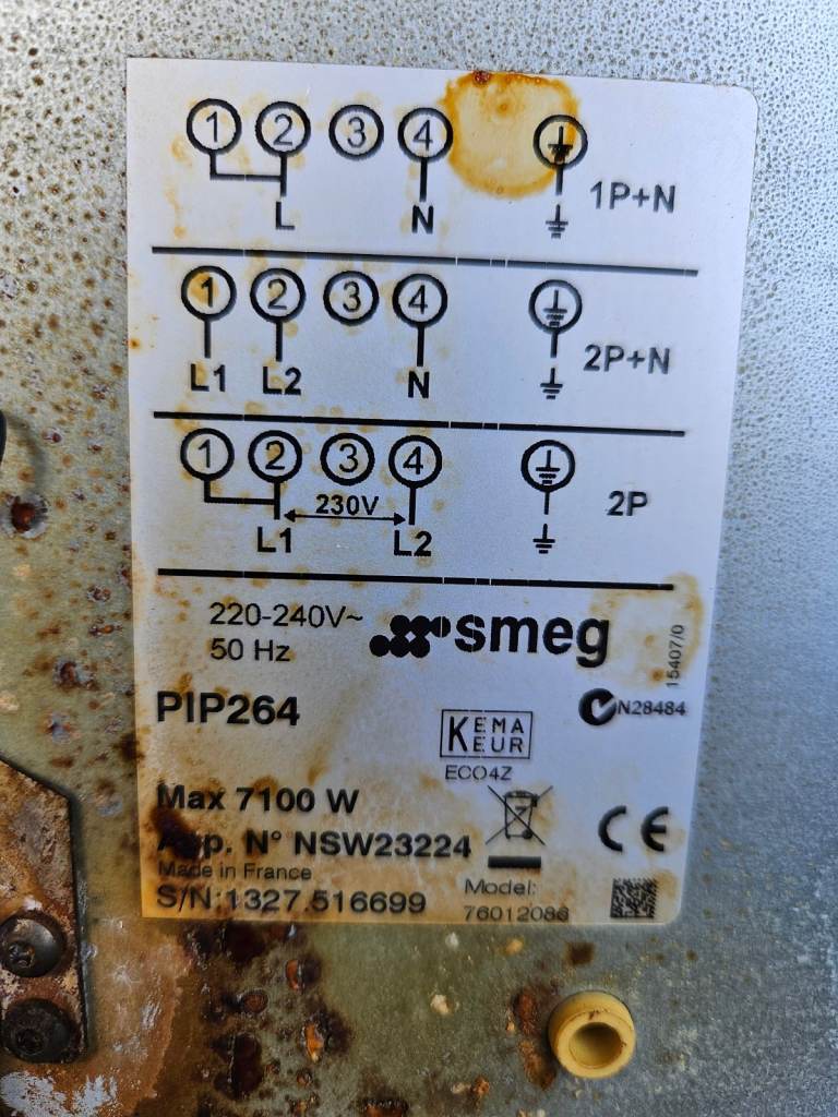 SMEG induction hob, priced to sell
