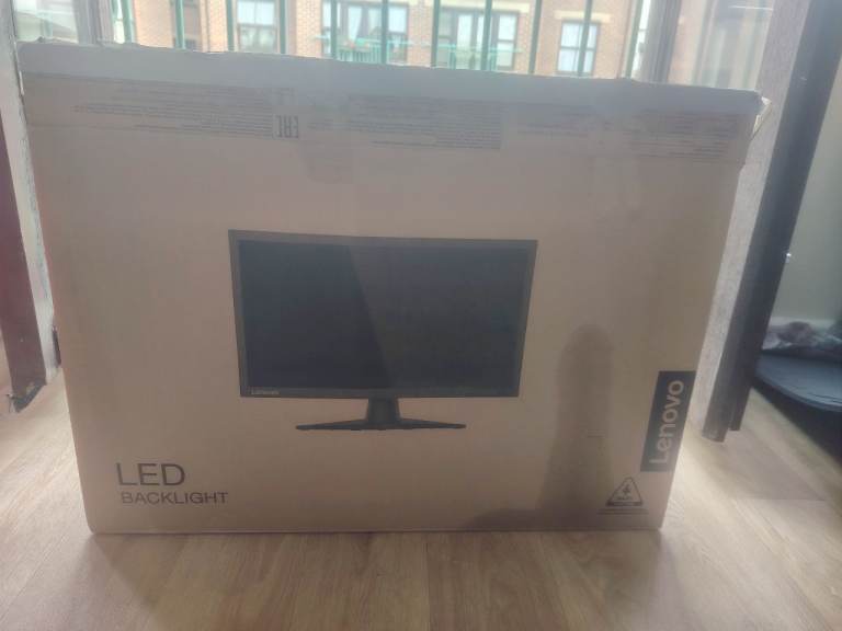 TV GAMES CONSOLE MONITOR with stand 