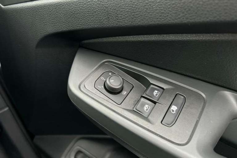 2025 Ford Transit Connect 250 Trend AUTO L2 LWB 1.5 EcoBoost PHEV 150ps, SAT NAV, REAR PARKING SE...