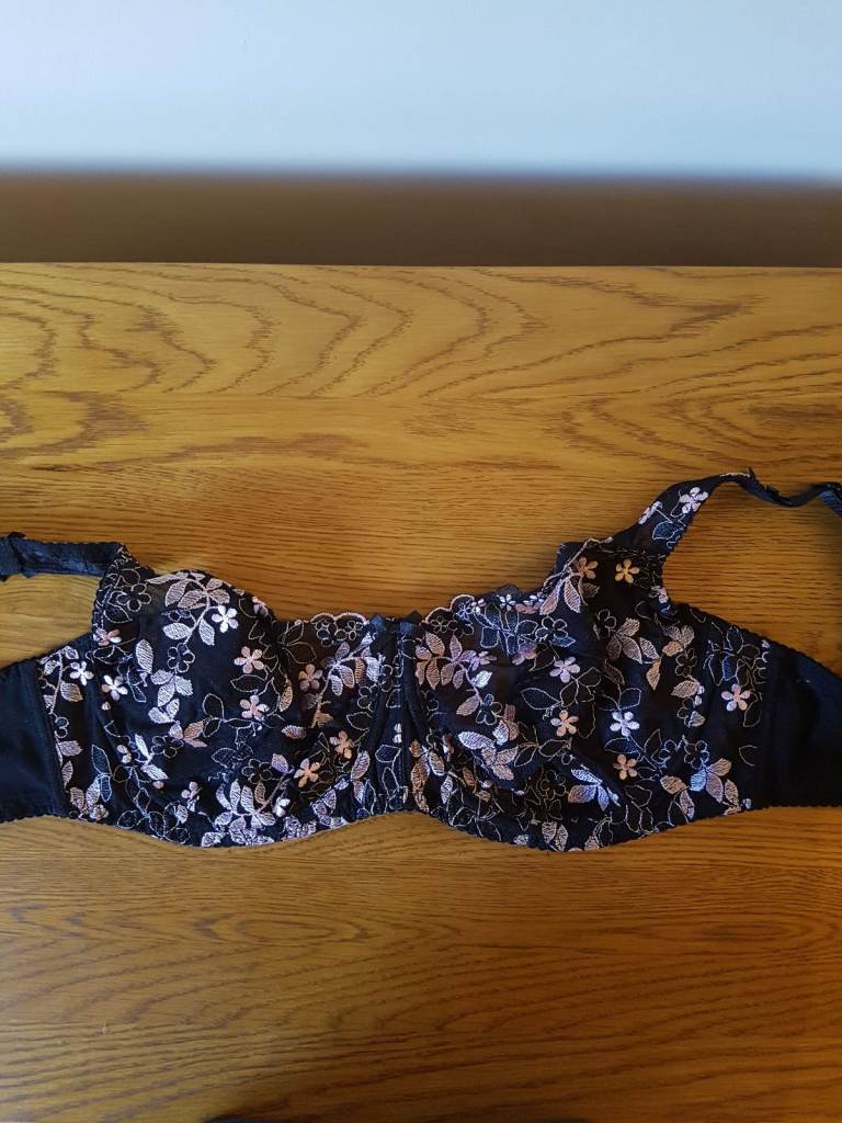 Ladies Clothing Black & Pink Gemm Amazon Bra size 36E Quality Bra Brand New