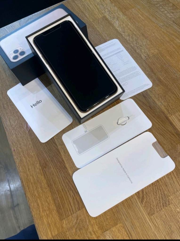 NEW iPhone 11 BOXED unused 100% battery