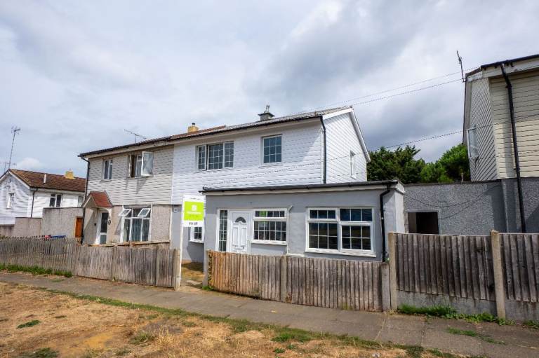 🏡 ROOMS AVAILABLE – SOUTH STREET, CANTERBURY 🏡 💷 £675 PCM – BILLS INCLUDED