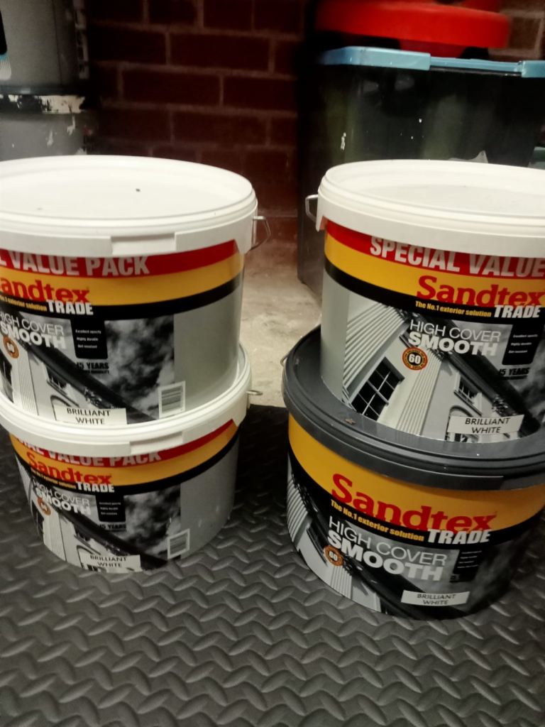Sandtex Smooth Masonry paint Brilliant White