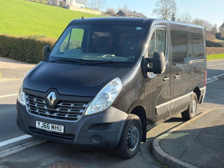 2017 Renault Master SL28dCi 110 Business CAMPER/MINIBUS/WHEELCHAIR ACCESSIBLE WAV PANEL VAN Diese...