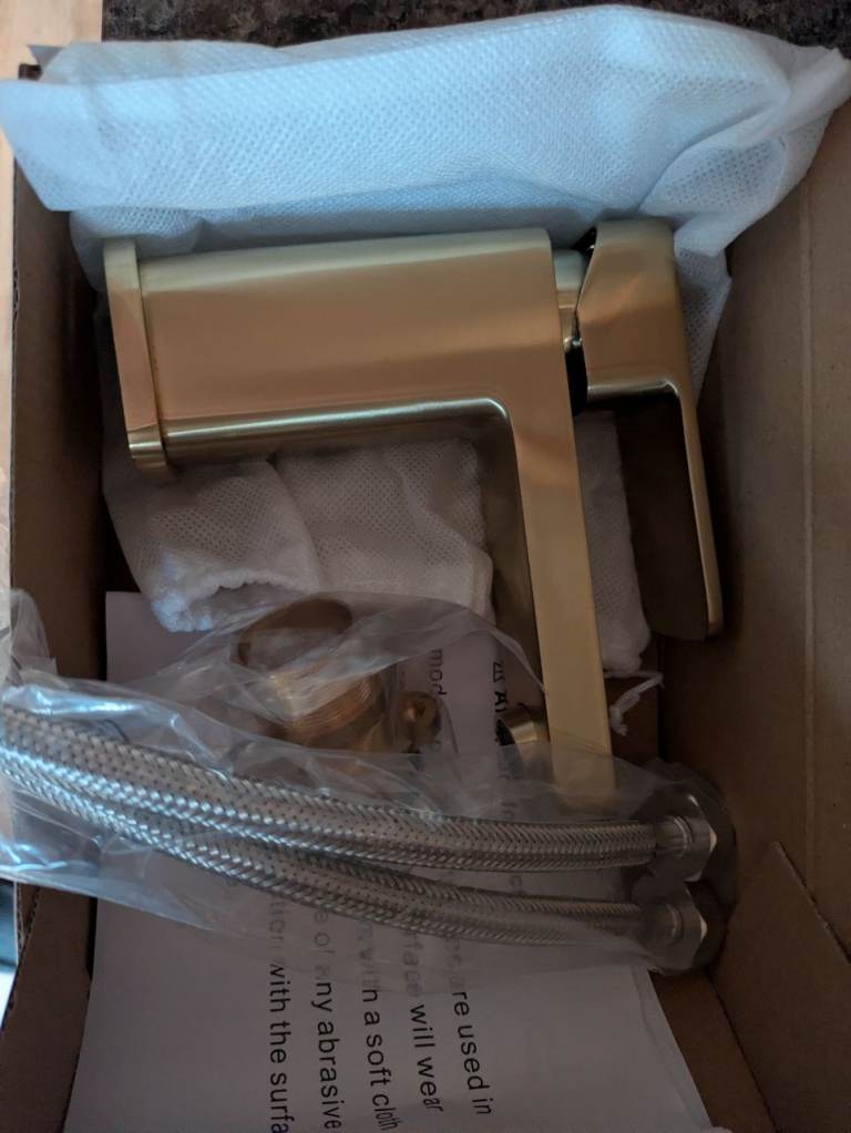 image for Toreno Modern Brushed Brass Basin Mono Mixer Tap