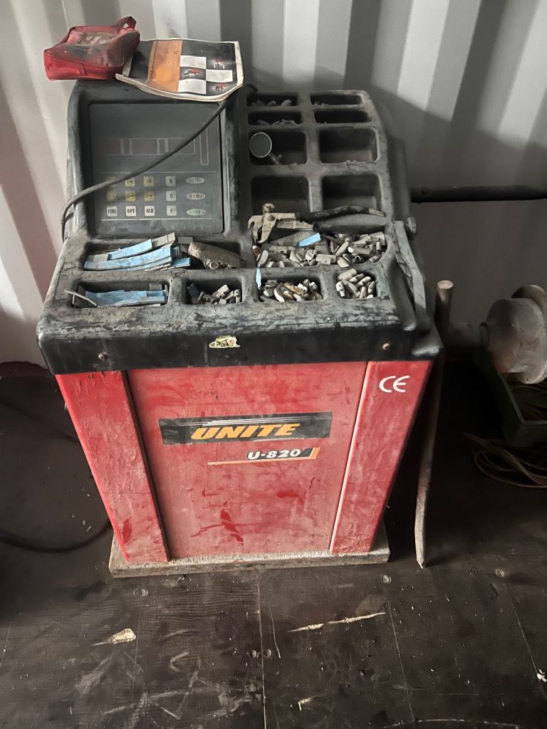 image for Wheel balancer