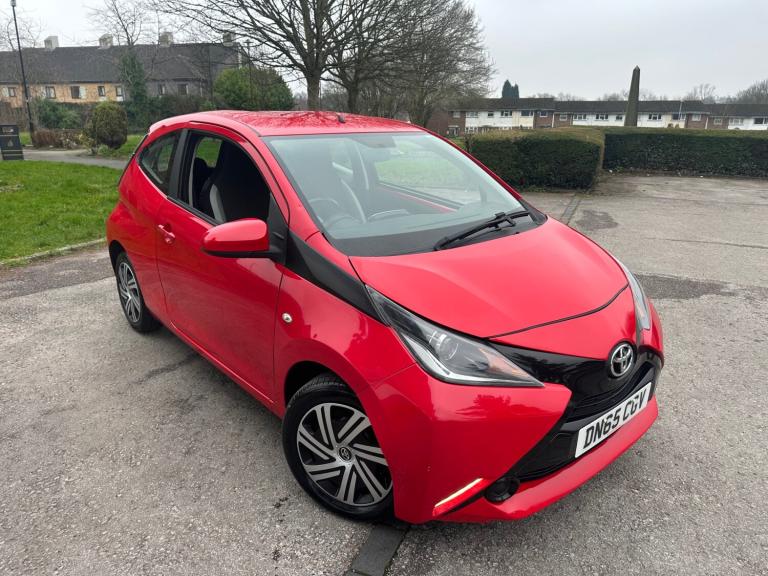 2015 Toyota AYGO 1.0 VVT-i X-Play 3dr HATCHBACK Petrol Manual