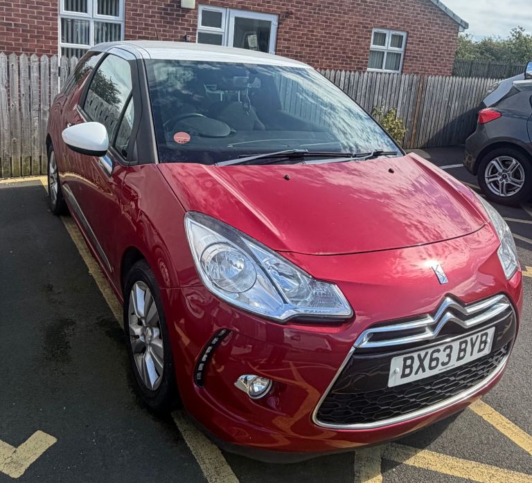 Citroen, DS3, Hatchback, 2013, Manual, 1560 (cc), 3 doors