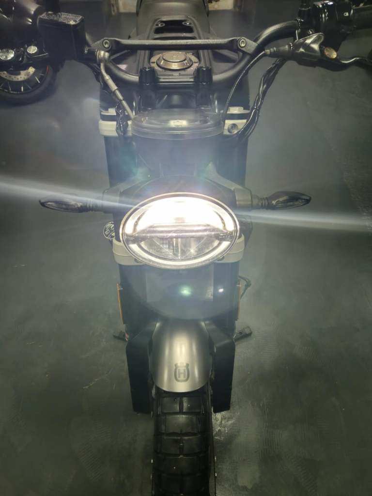 Husqvarna SVARTPILEN 401 2019