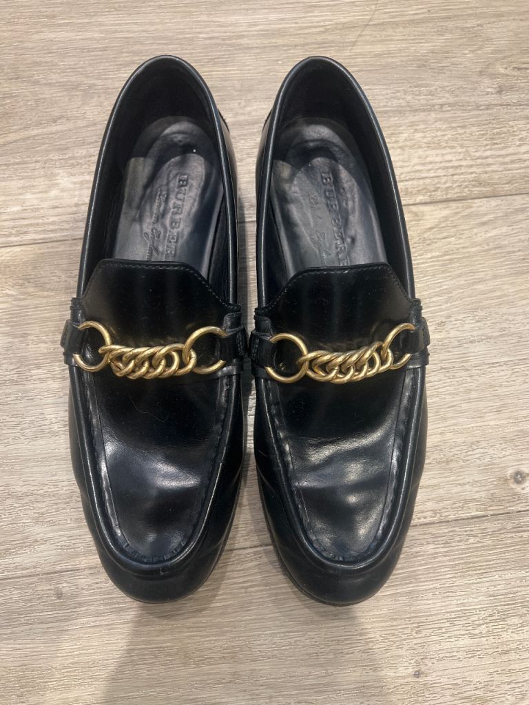 Burberry black loafer