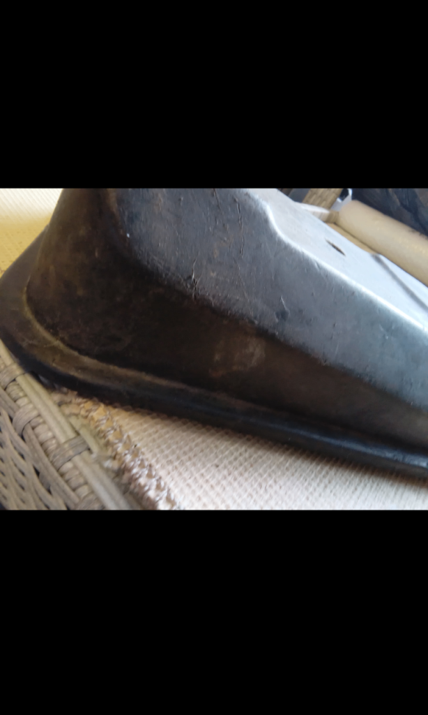 Rover P6 battery lid