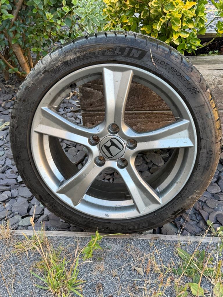 Honda road wheel and tyre