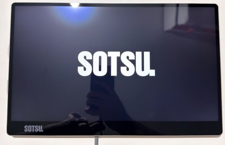 Portable Monitor RRP£250 SOTSU FlipAction Go 14 Inch
