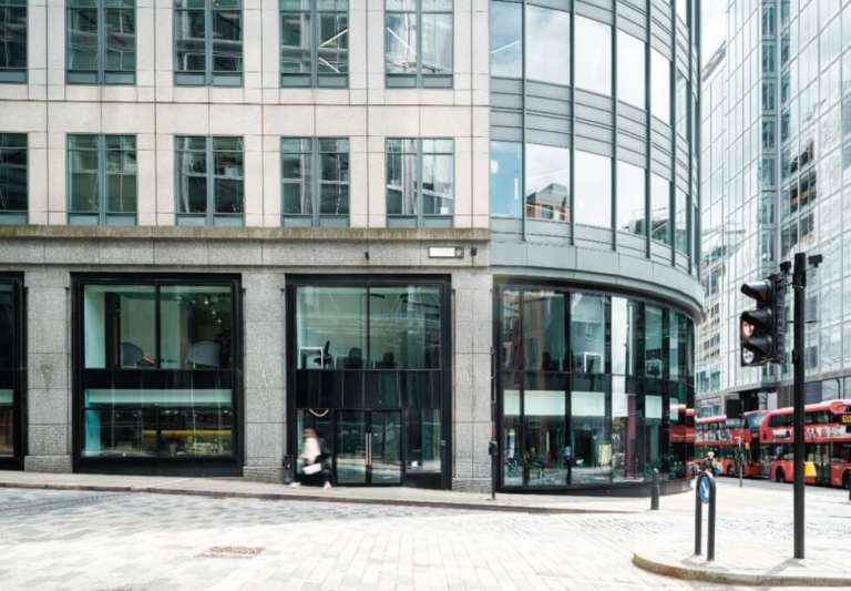 *Bishopsgate* Private Serviced Offices: Units from 2 to 700 desks for rent EC1