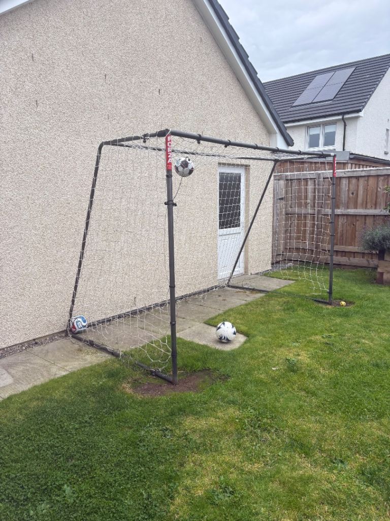 FORZA Steel42 Futsal Football Goal Posts 3m x 2m – Good Condition