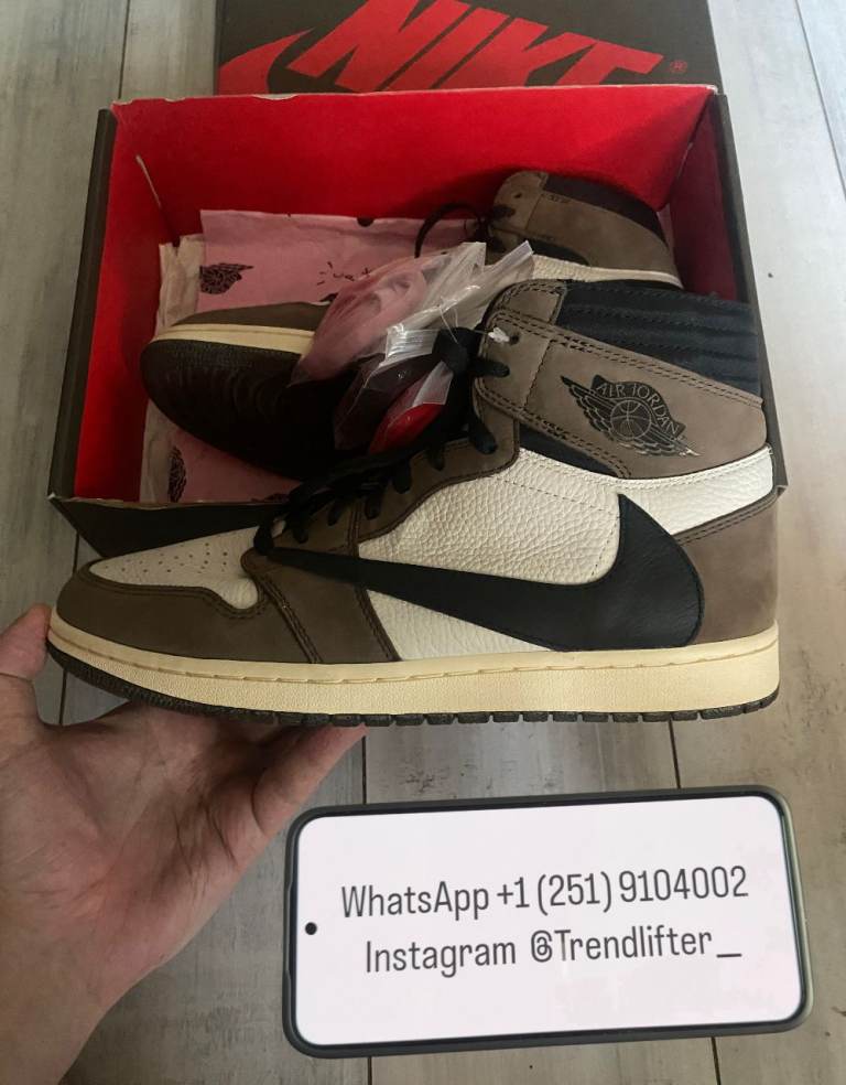 Nike Air Jordan 1 Retro High Travis Scott Mocha Trainers