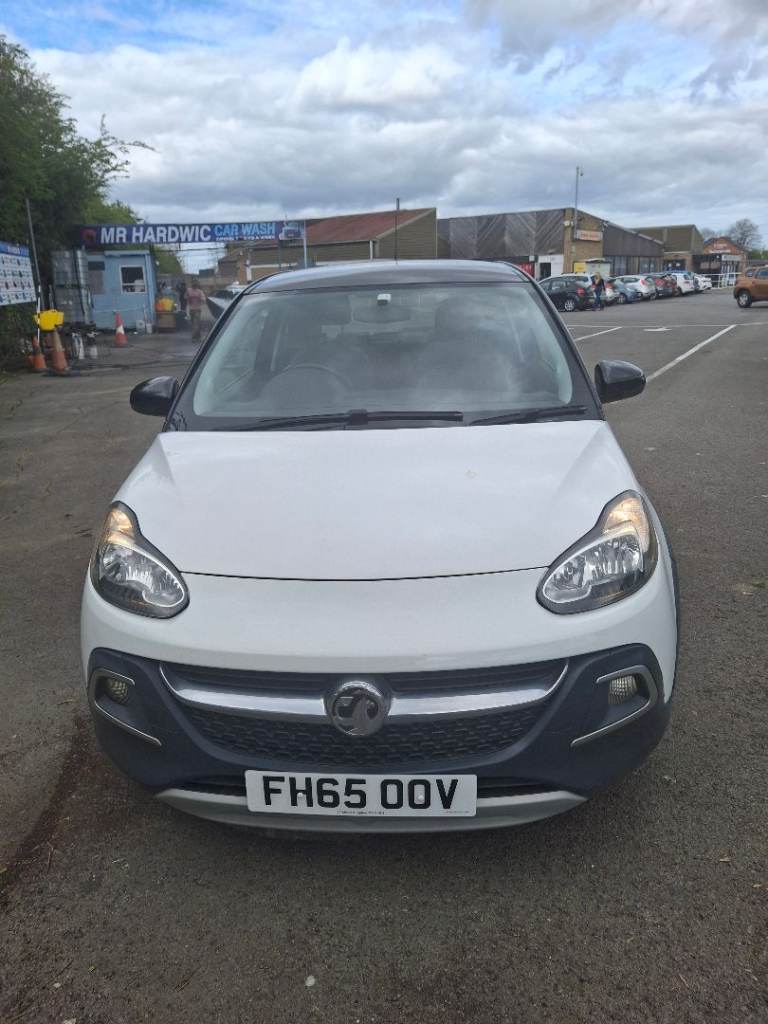 Vauxhall Adam Rocks, 1.4 Petrol, MOT until March 2027,86500 miles