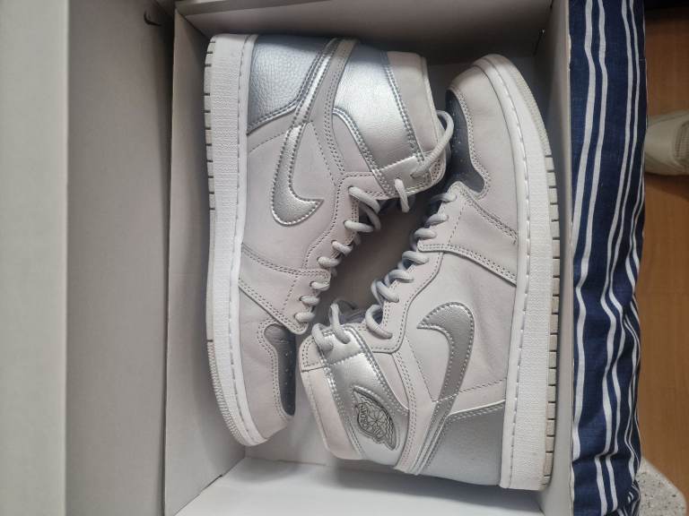 Jordan 1 High
